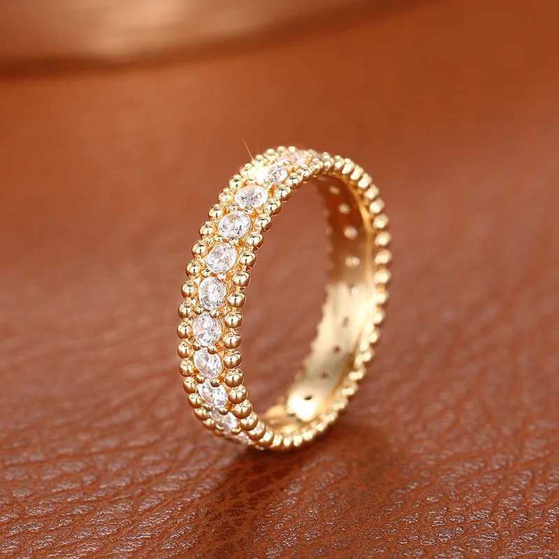925 Sterling Silver Simple Rings for Women Shiny Single Row Cubic Zirconia Exquisite Finger Ring Charms Party Jewelry GiftsXJ251025