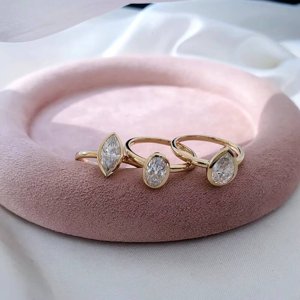 Fine Jewelry Certificated DVVS Moissanite with 15ct Oval Cut 14k Real Gold Ring OEM ODM AU585