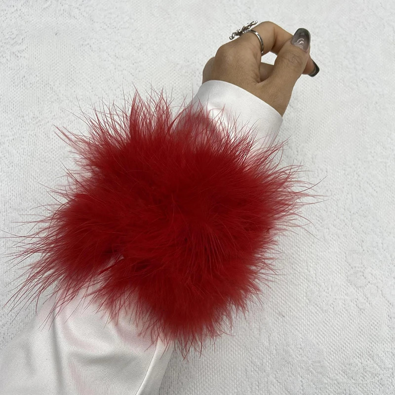 1PC Fluffy Ostrich Fur Wrist Cuffs Women Ostrich Feather Wrap Bracelet Slap Anklet Bracelet Cuffs Wrist Sleeves Winter Wristband 251023