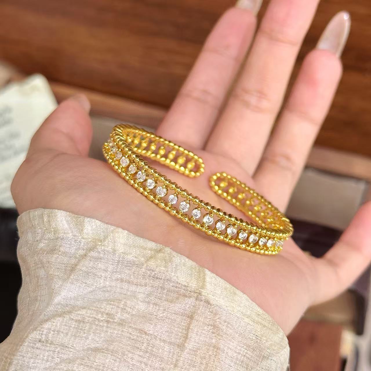 TaiYang New French Vintage Openwork Bracelet, Adjustable Beaded Edge Copper Bangle with Medieval Elegance for Women