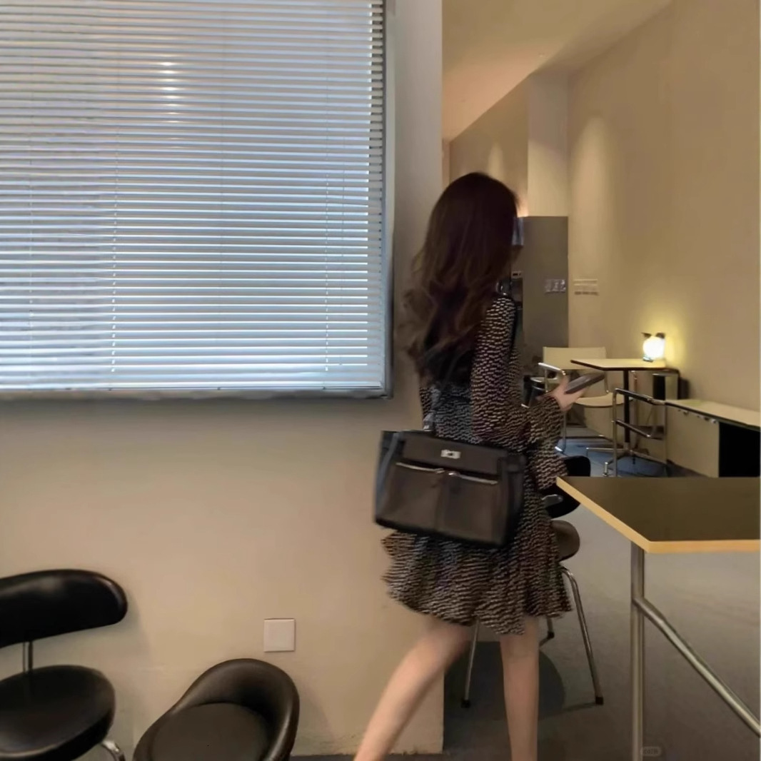French designer elegant polka dot women's dress 2025 summer new mature fashion breathable design waistband