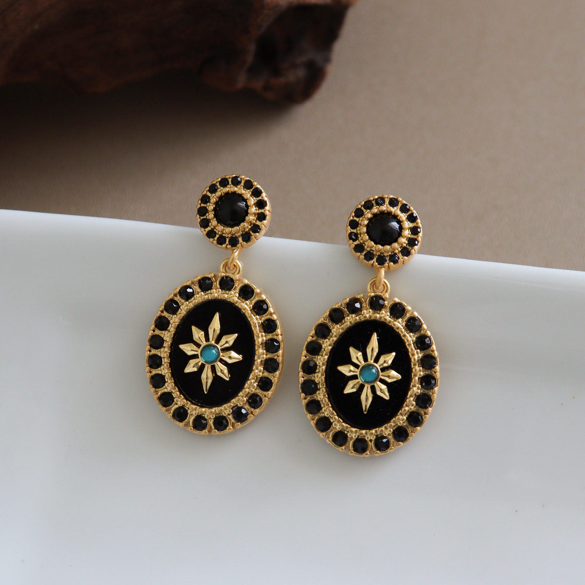Luxury earrings Simple and Micro inlaid Zircon Asymmetric Octagonal Star Earrings S925 Pure Silver Star Earrings, High Fashion earrings free shipping
