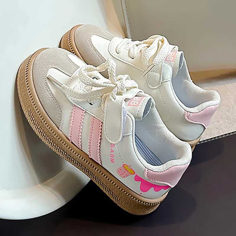 PU Leather Sneakers For Children Antislippery Outdoor Teenager Girls Skate Shoes Softsoled Breathable Kids Sport ShoesT251025