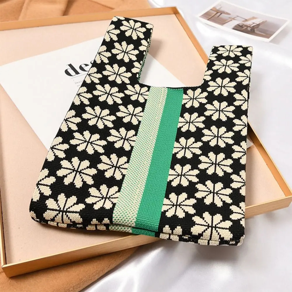 Handmade Knit Handbag Women Mini Knot Wrist Bag Japanese Casual Color Tote Student Reusable Shopping Bags 251018