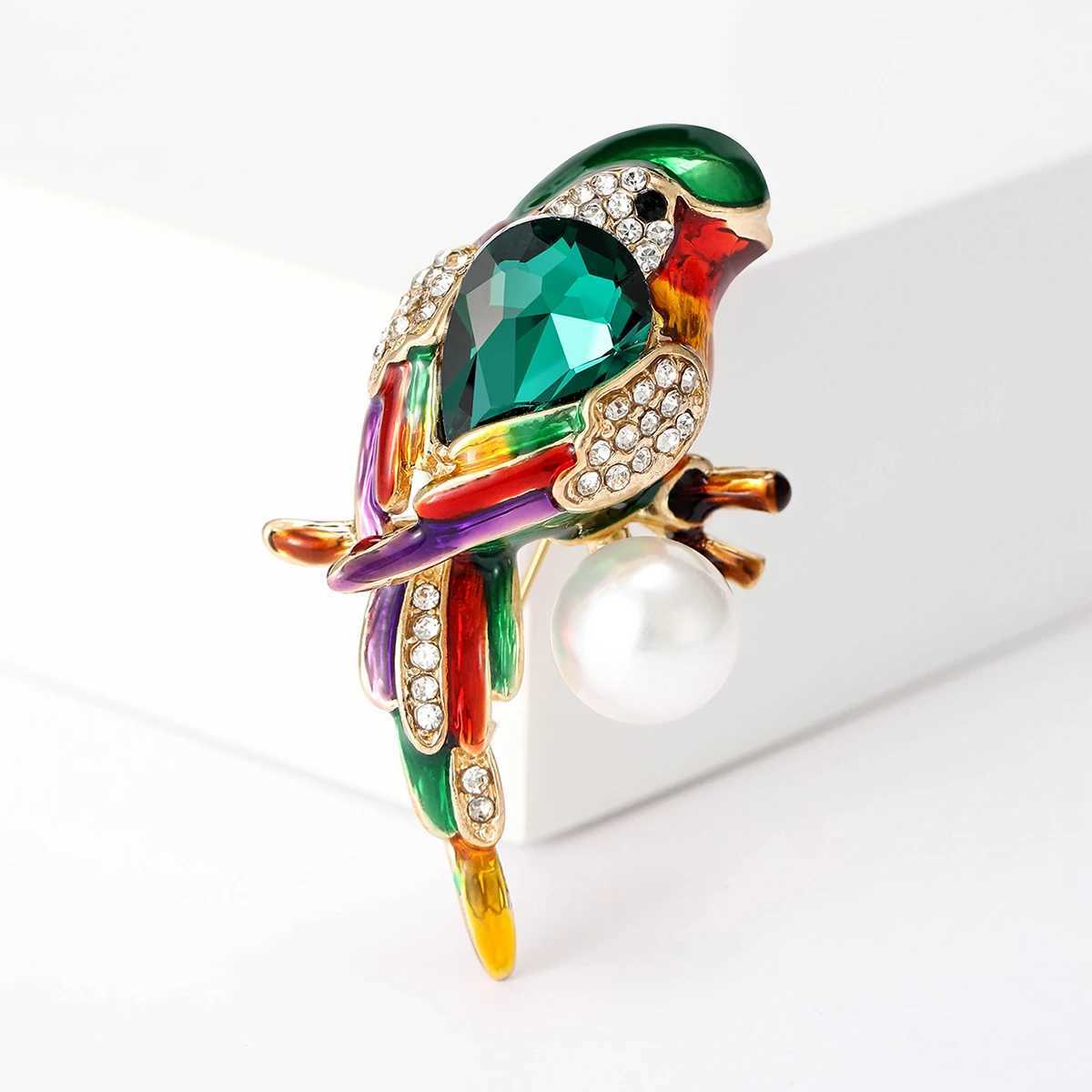 Rhinestone Parrot Brooches for Women Enamel Bird Pins Event Party Backpack Decoration Clothes Accessories J251115