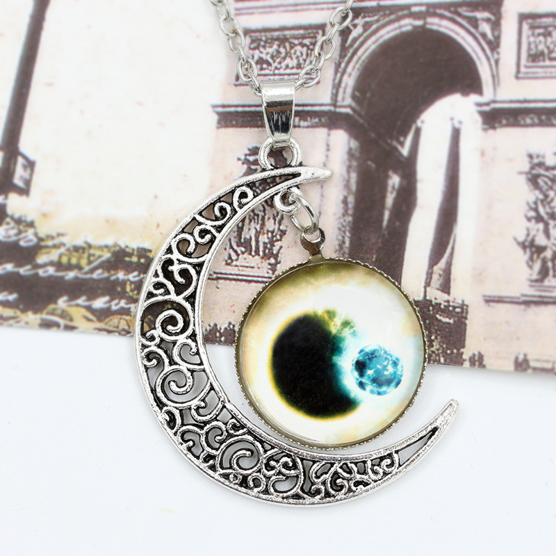 Hot Selling Starry Sky Moon Time Necklace Female Interstellar Travel Jewelry