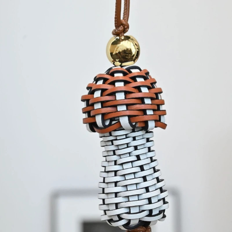 Weaving Mushroom Ornaments Leather Bag Charm Keychain Bags Pendant Decoration High Girl Gift Bag Accessories 251023