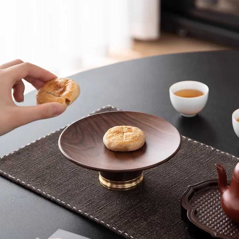 Exquisite walnut wooden Tea Tray Dried Fruit Snack Fruit Plate Dessert Plate Tea shop tea tray Cake Pan Dim Sum Dish Plates Y251025