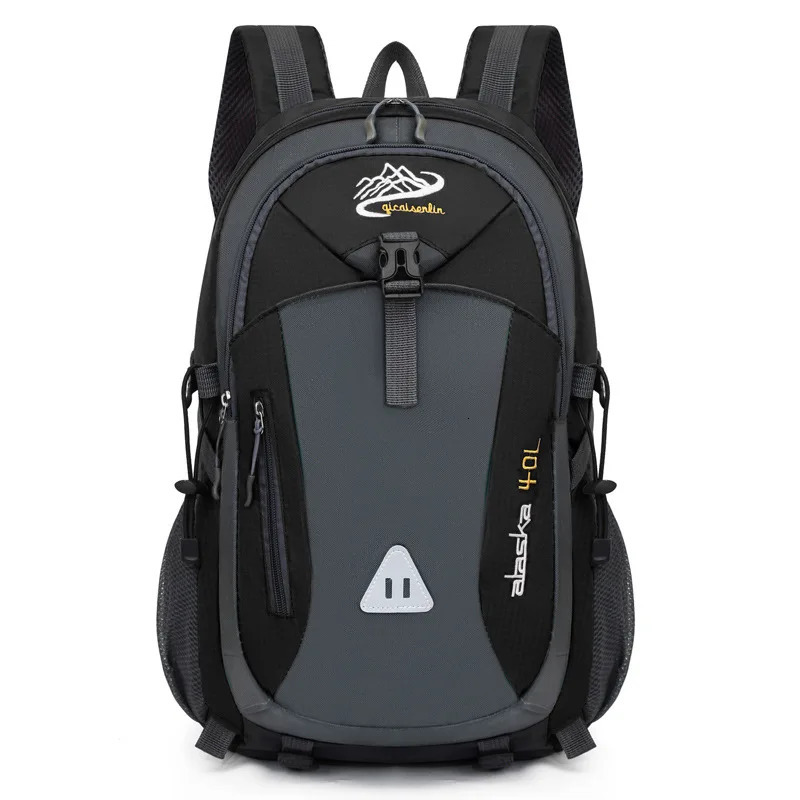 Classic Men Backpack Nylon Waterproof Men Casual Outdoor Travel Backpack Hiking Camping Mountaineering Backpack Sports Bag Women 251021