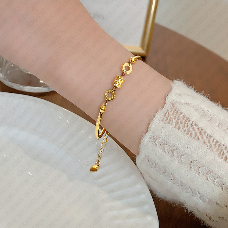 Designer Bracelet Bracelet for Women Stainless Steel Bracelets Gold Bangle Delicate Bangles Luxury Jewlery Designer for Women Elegant Timeless Fashion