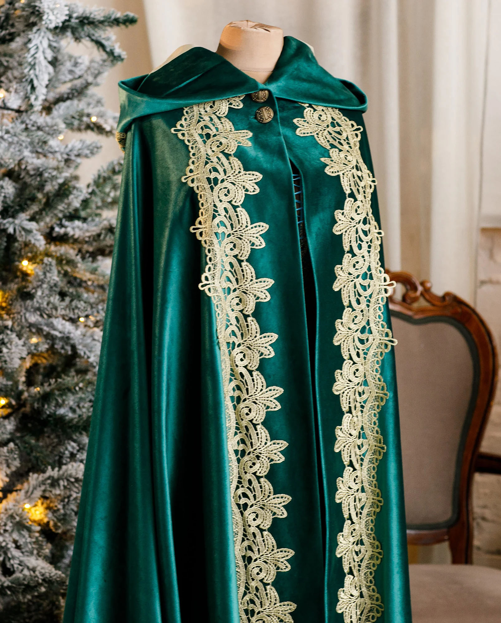 Vintage Appliques Christmas Long Wrap Wedding Cape Bride Photo Cloak Accessories For Wedding Dress Custom Made