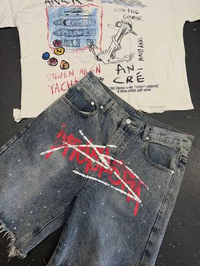 American Hip Hop Graffiti Letter Denim Shorts Tshirt Two Piece Set Y2K Suit Men Baggy Short Casual Knee Length Pants Casual TopsXJ251025