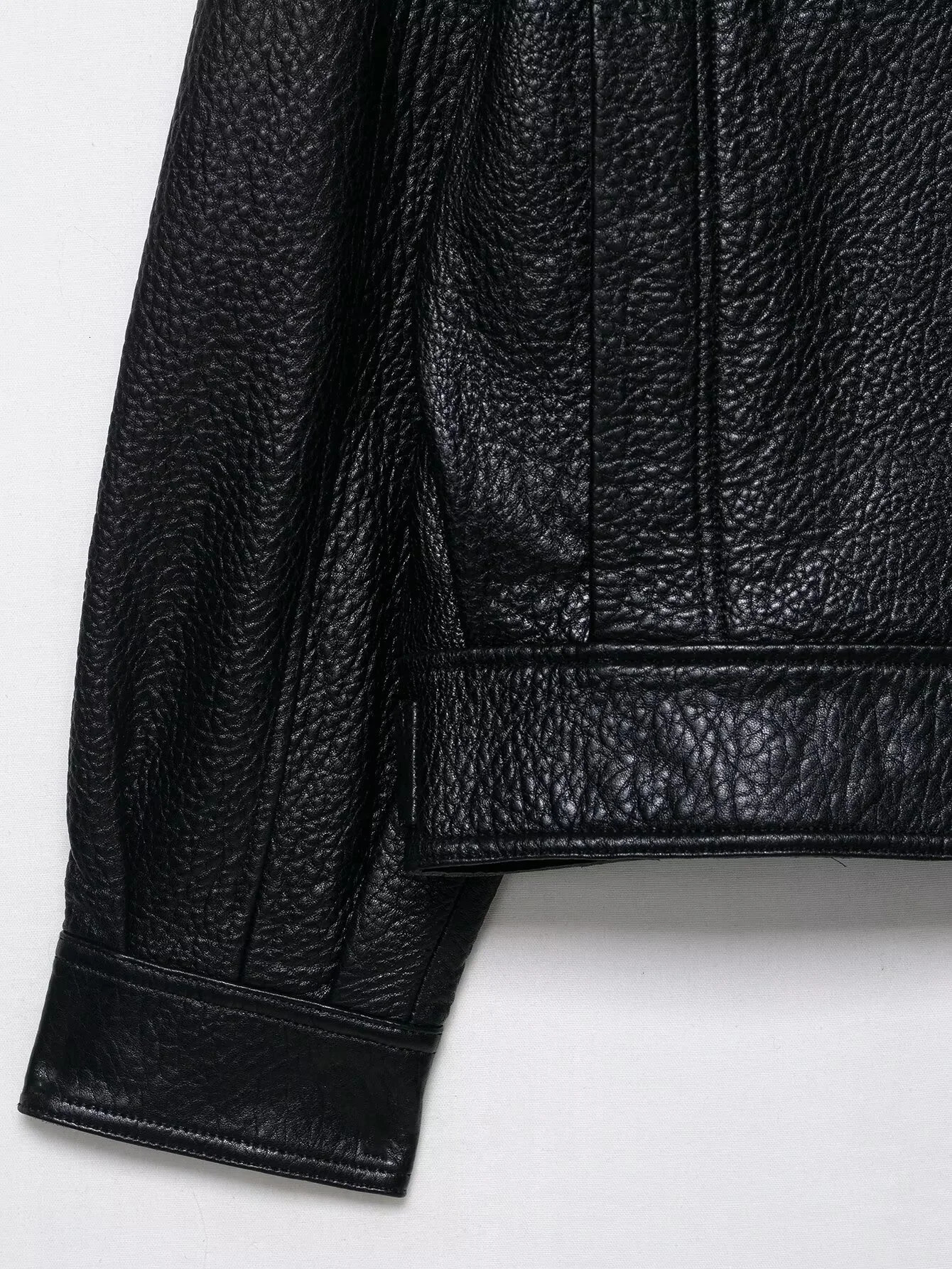 Autumn Womens Casual Fashion Versatile Loose Stand Collar Leather Pilot Jacket Leather Jacket Coat 251023