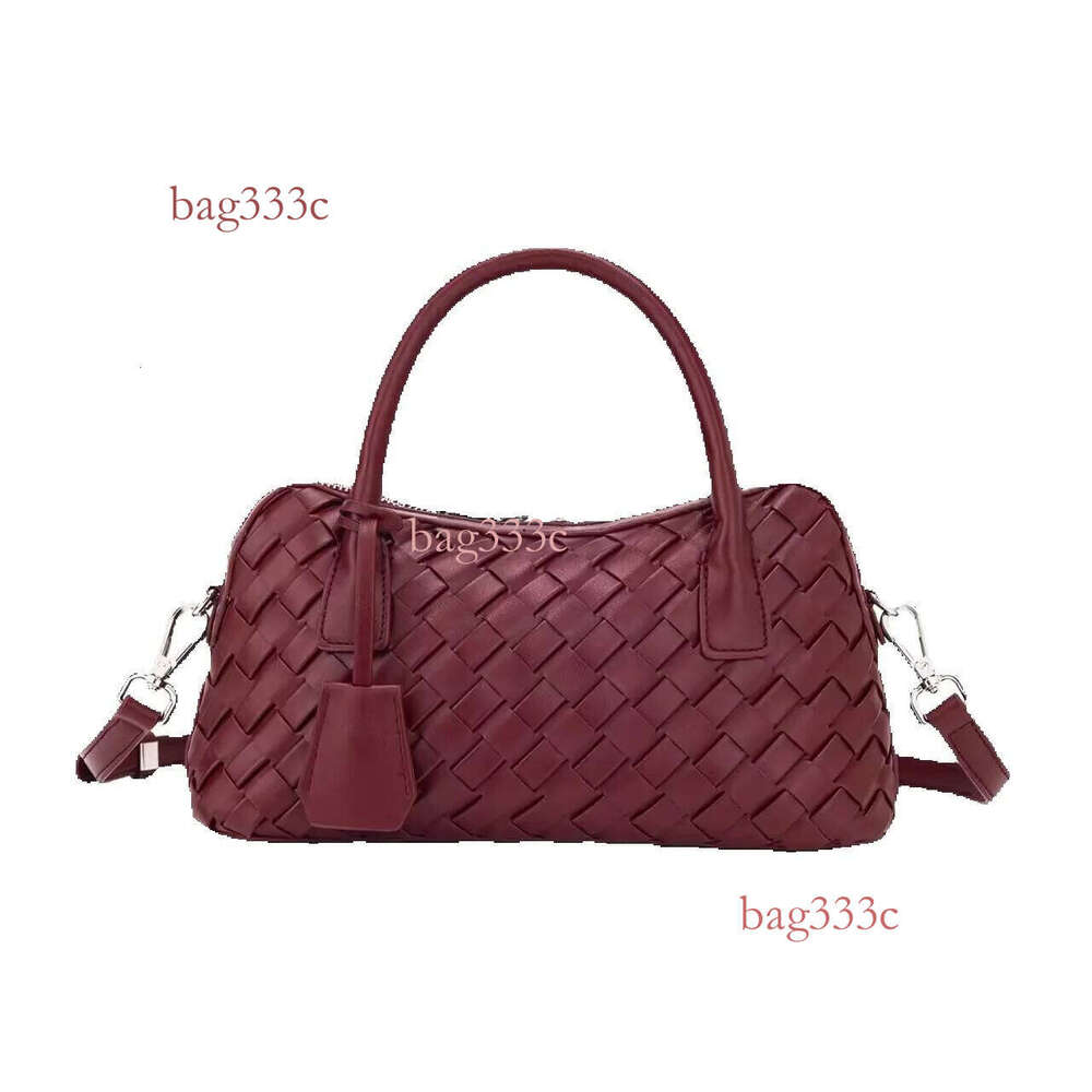 Bao Die Jia New Handmade Woven Bowling For Women Fashionable Versatile Commuting High-End Feel Single Shoulder Crossbody Bag Cowhide Woven Bag