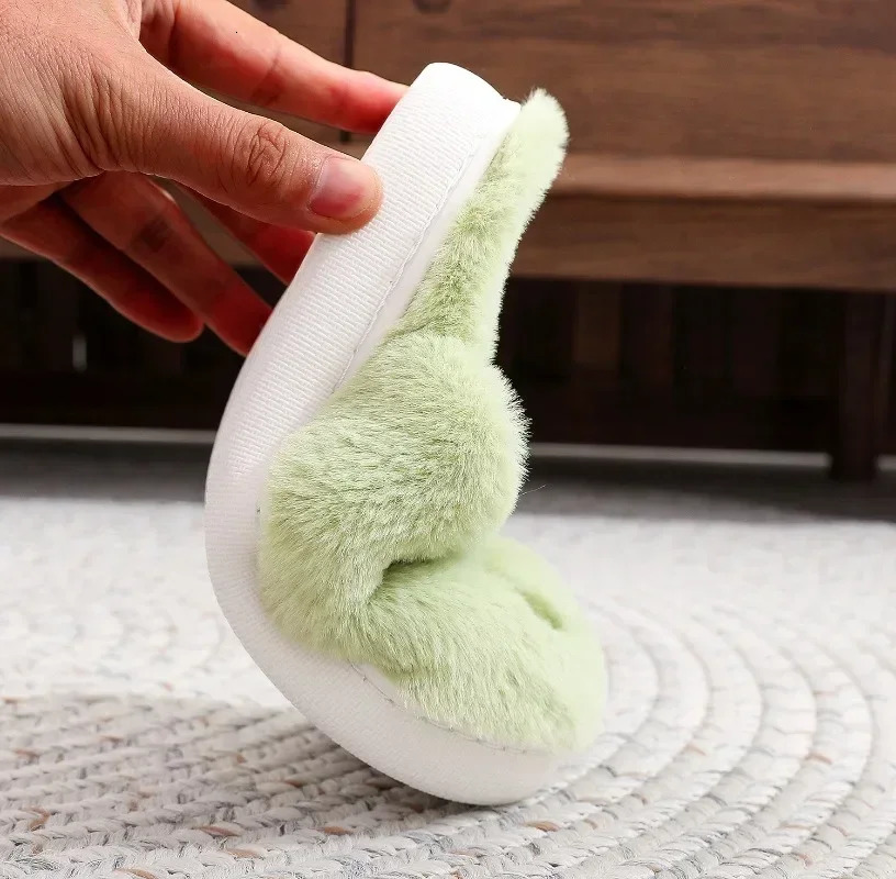 Christmas Plush Slippers Women Winter Warm Cute Home Green Haired Monster Slippers Funny Non Slip Cotten Shoes Year Gift251020