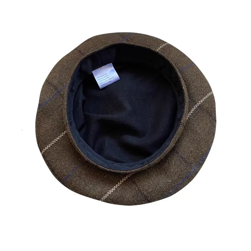 Berets for Women in Autumn Winter British Inspired Checkered UFO shaped Face Slimming Retro Elegant Painter Hats 251023