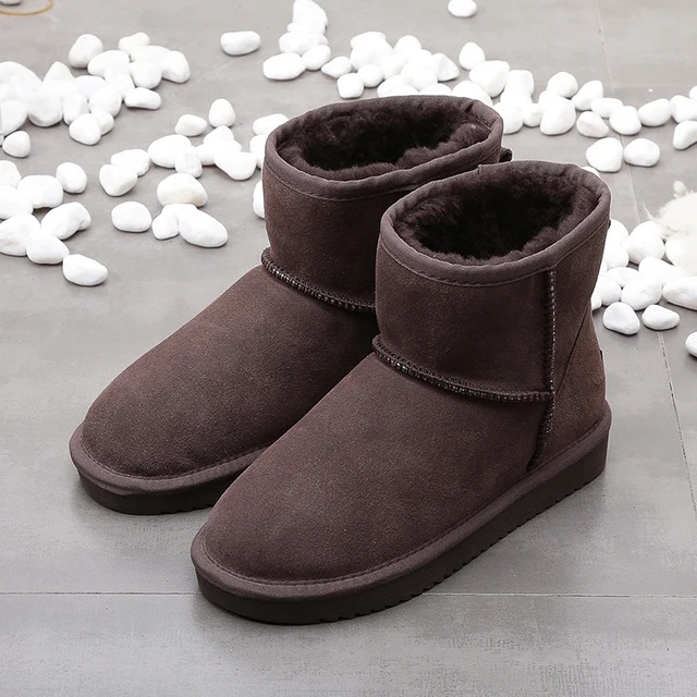 Designer shoes 2025 new winter cowhide high quality velvet warm anti slip classic short flat bottom cotton shoes for woman size 34-43
