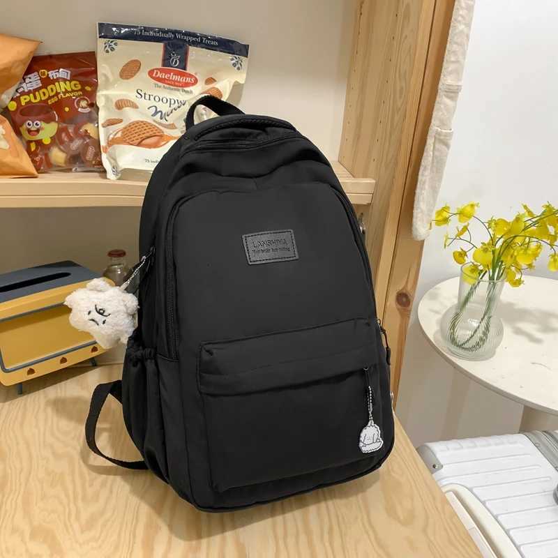 Large Capacity Solid Color Backpack for High School Students Simple Black Travel Backpack for Middle School Students W251025
