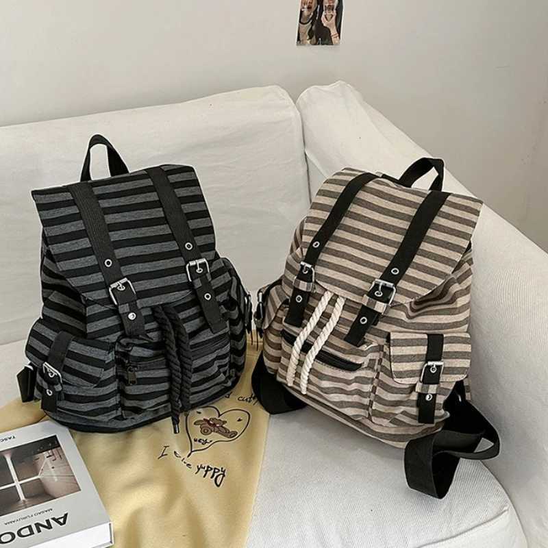 Retro Y2k Casual Striped College Backpack Korean Style School Bag Large Capacity Versatile Bookbags Leisure Kpop Girls Women Bag W251025