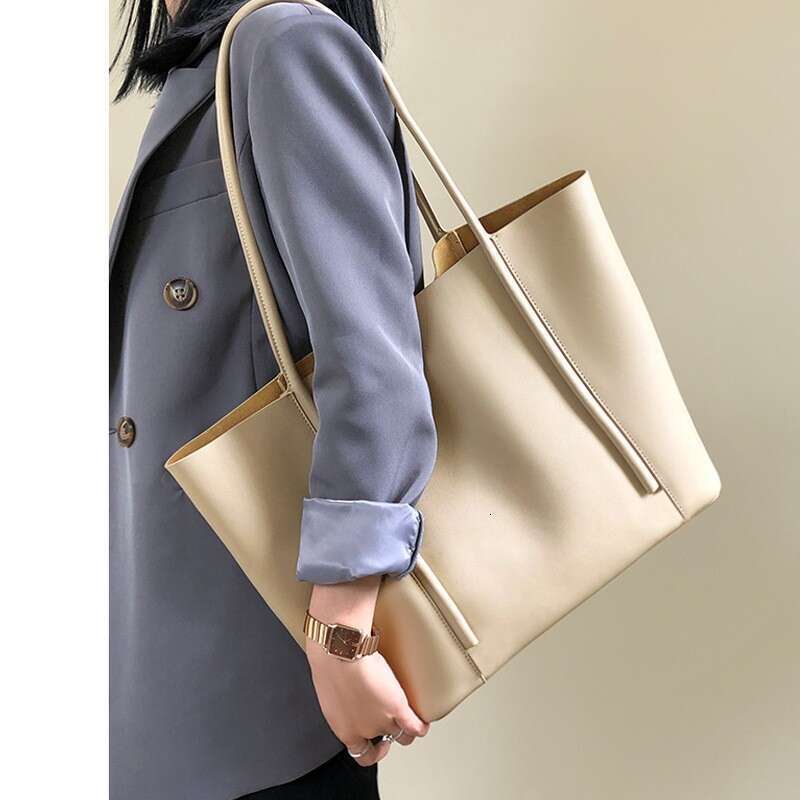 Luxury bag Niche Tote Genuine Leather Women s New Large Capacity Handbag High end Cowhide Commuter Underarm Shoulder Bag