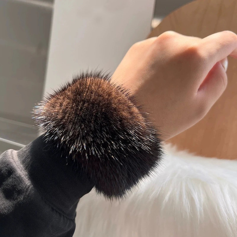 Mink Fur Cuffs Sex Hand Arm Warmers Natural Mink Fur Cuffs Wristbands Female Warm Rabbit Hair for Women Manga 251023