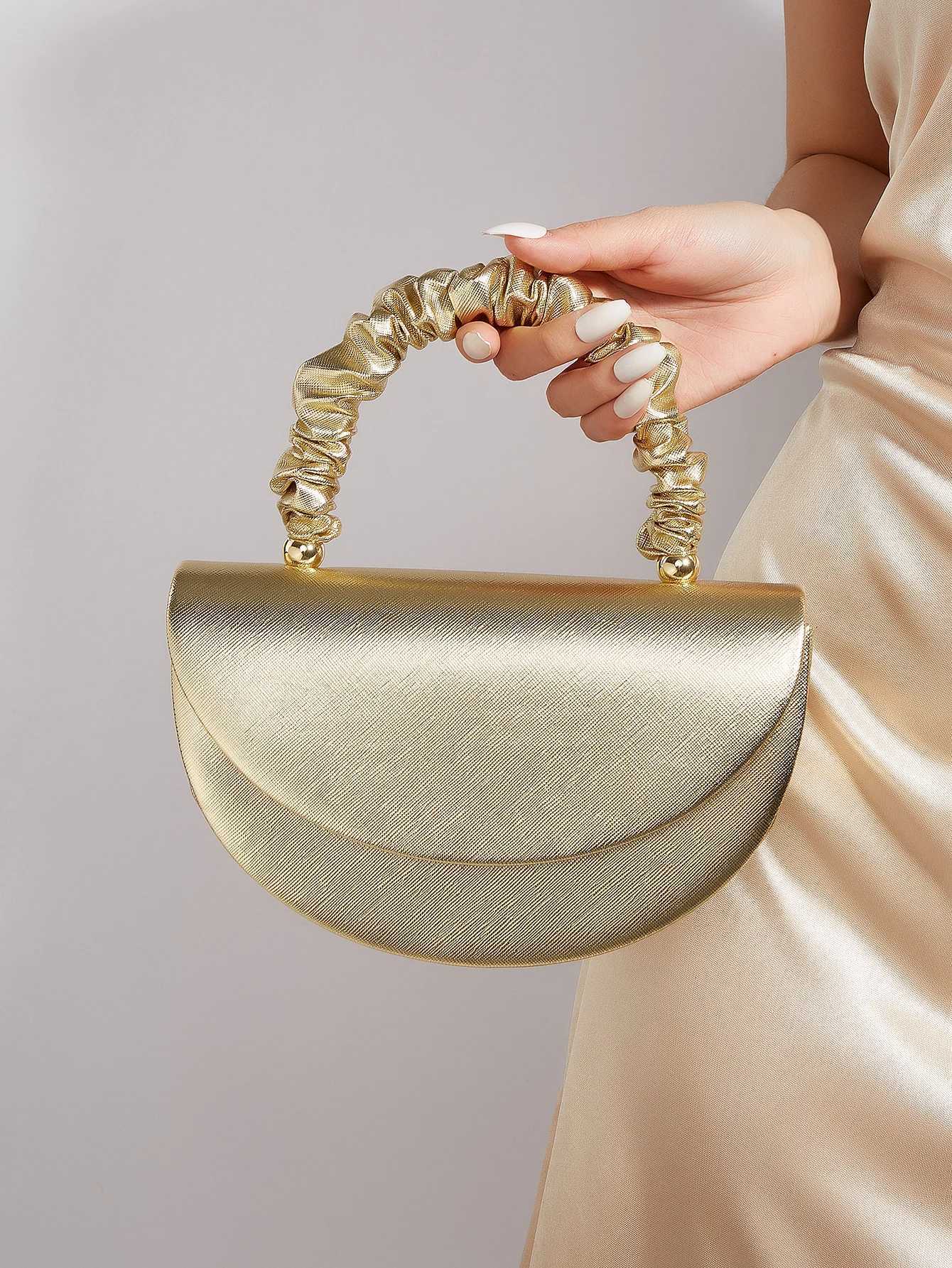 Beautiful and shiny pleated clutches and evening bags bridal wedding clutches are suitable for attending banquets and parties Z251024