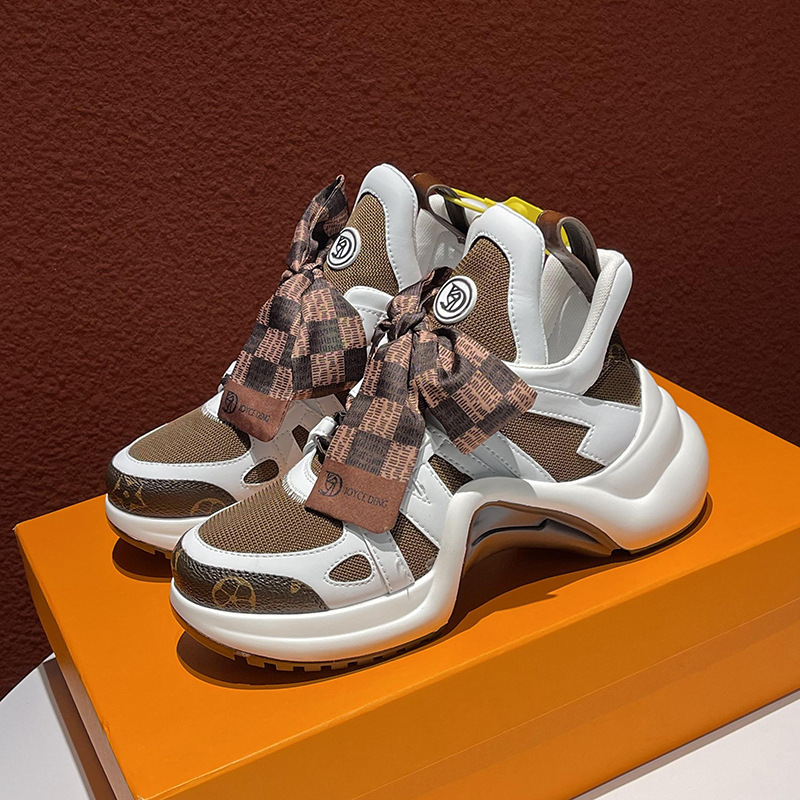 Free shipping sneakers with brown pattern detail chunky sole lace up design comfortable non-slip trendy versatile fashion sports casual shoes woman sh