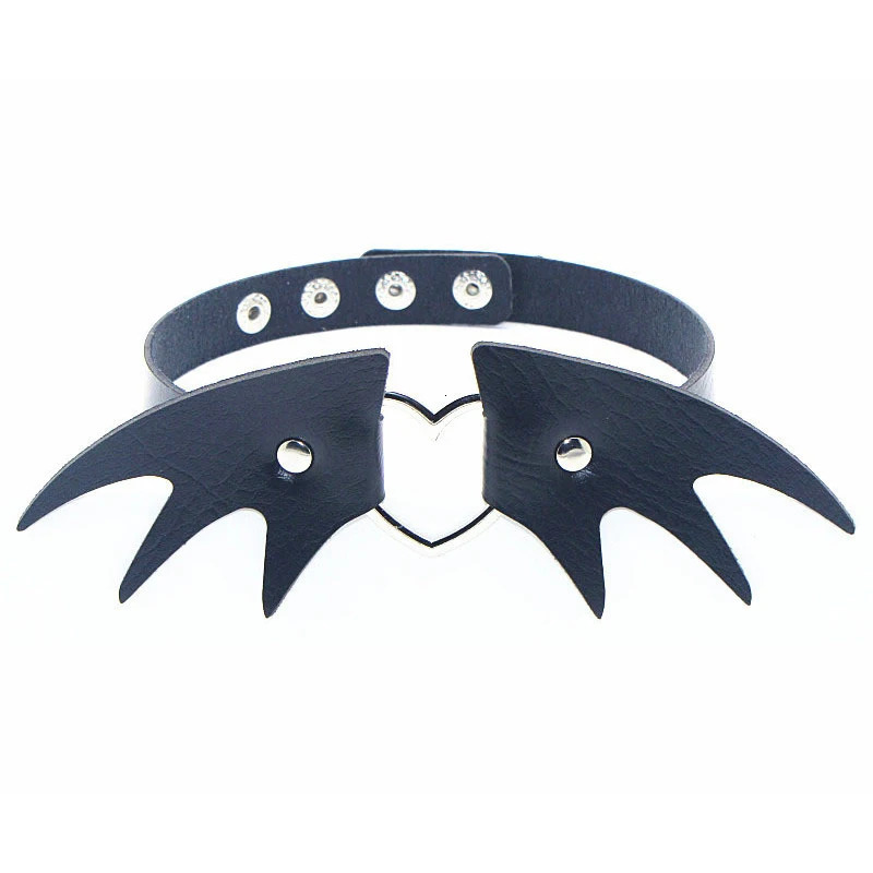 Woman Black Bat Punk Choker Collar Necklace Sexy PU Leather Heart Lock Key Spike Gothic Cosplay Accessories Party Jewelry 251023