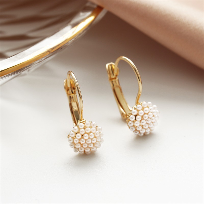 Korean Style Accessories Fashion Round Commuting Ear Jewelry Cute Small Rice Pearl Stud Earrings