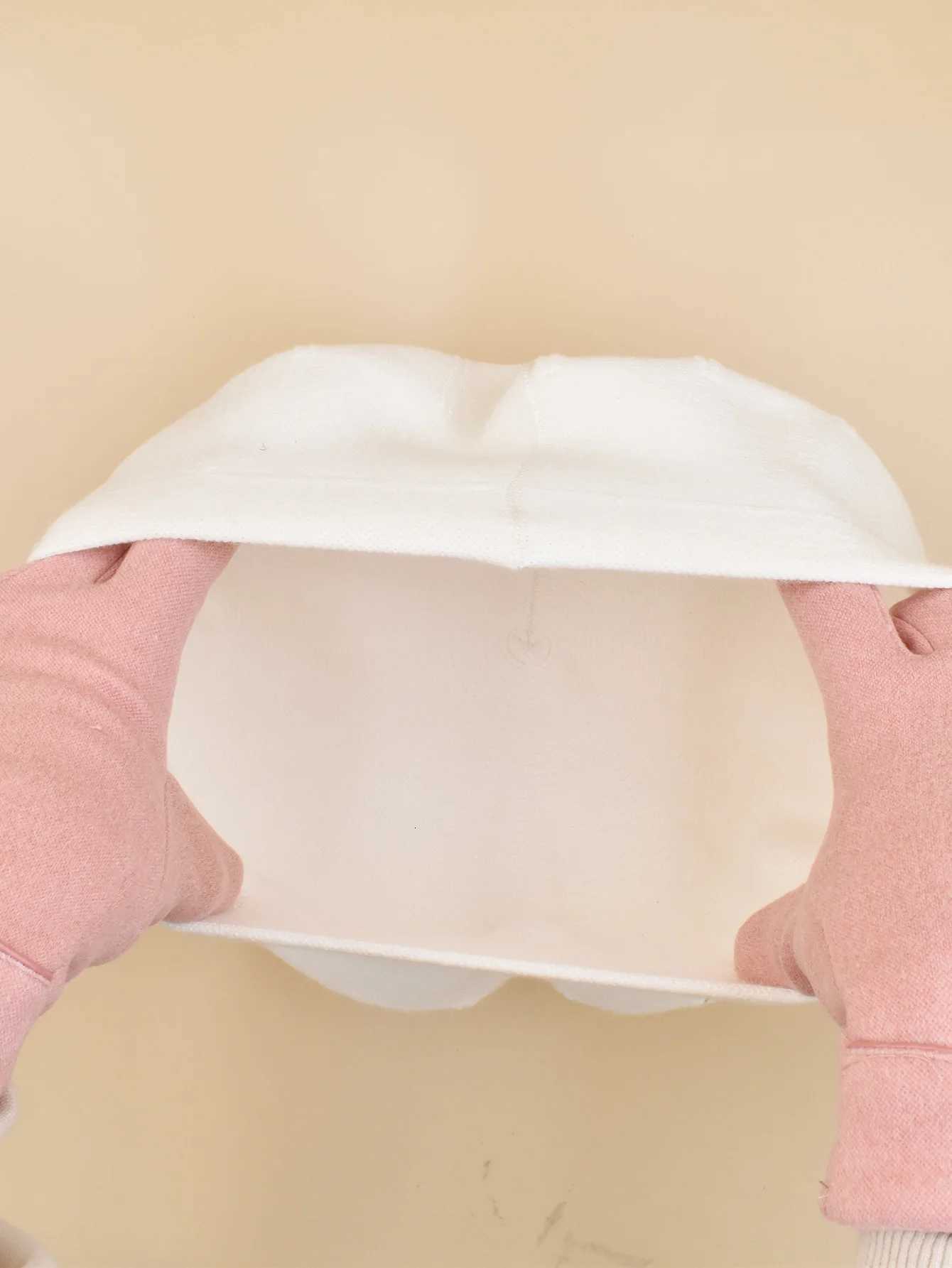 New Wen knitted beret resilient Solid white Beret Hat Fem Sweater cfortable Autumn and Winter warm beret Striped c hot Y251025