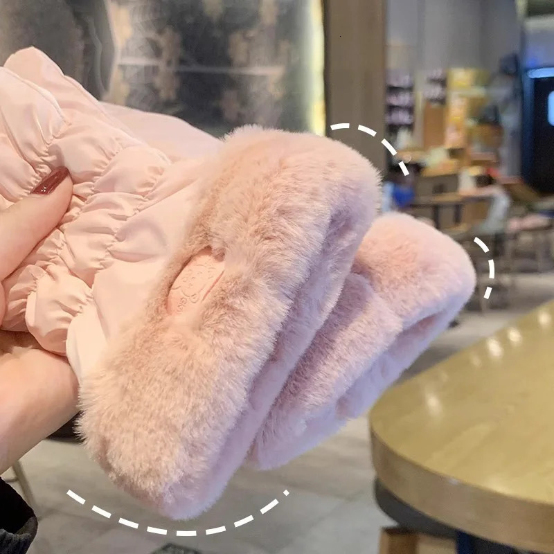 Korean 2pcs Plush Touch Screen Windproof Glove Thickened Plush Cold Resistant Waterproof Warm Cover Outdoor Cycling Skiing Glove 251023