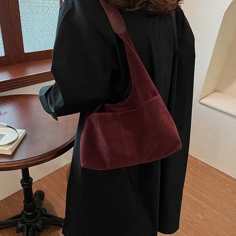LEFTSIDE 2 Pcsset Small PU Leather Underarm Bags For Women 2024 Winter Y2K Female Fashion Shoulder Bag Handbags And Purses Z251024