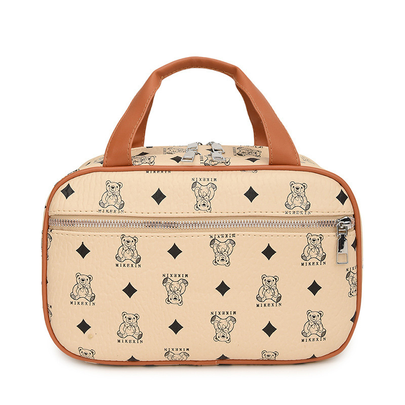 Luxury Brand Designer Bag Cartoon Bear Print Toiletry Bag Large Capacity Skincare Makeup Bag Travel Portable PU Storage Bag
