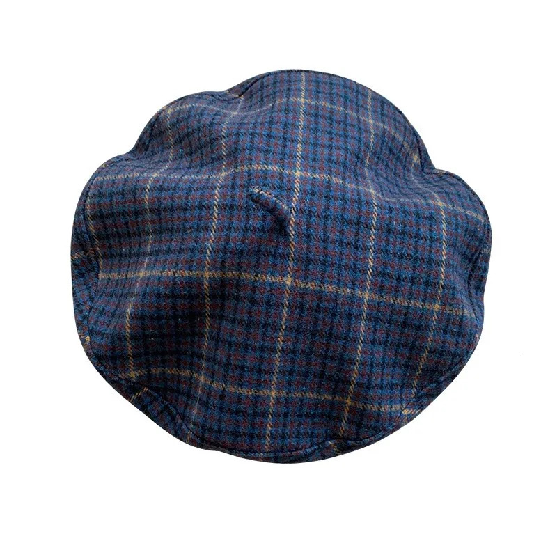Berets for Women in Autumn Winter British Inspired Checkered UFO shaped Face Slimming Retro Elegant Painter Hats 251023
