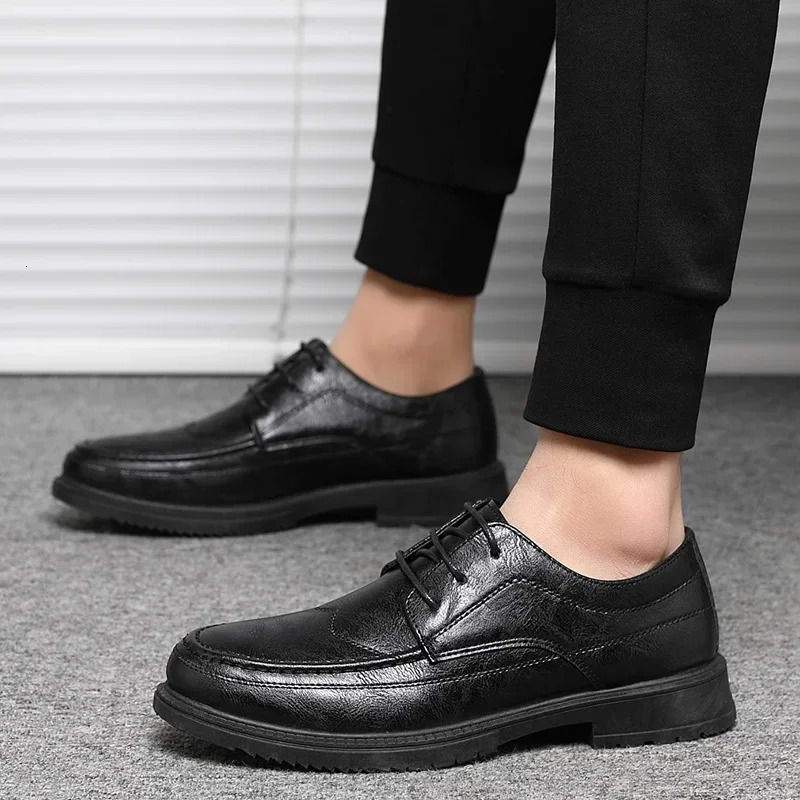 High Quality Leather Men Casual Shoes Breathable formal Mens Dress Shoes Italian LaceUp Nonslip Men Driving Shoes 251023