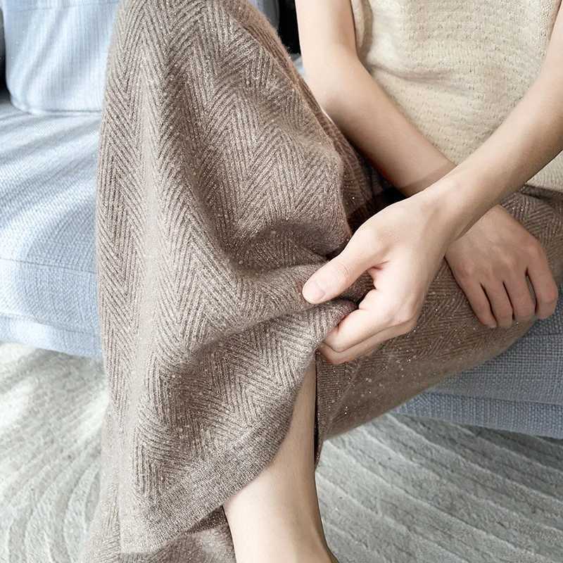 Women Wool Wide Leg Pants Elastic Waist Threaded Pattern Trousers Autumn Winter 100 Merino Wool Trousers Knit Soft Warm PantsT251025