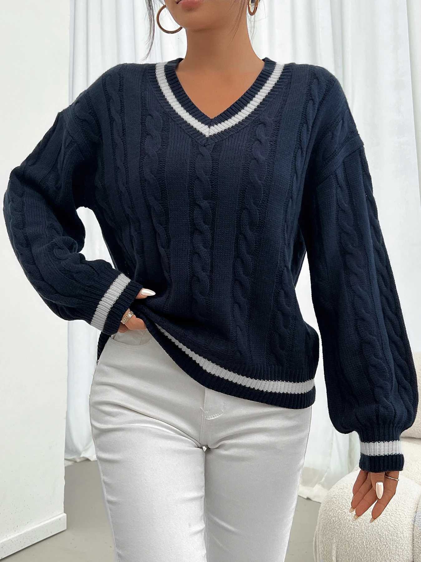 Striped trimmed twisted flower knitted shoulder sweaterT251025
