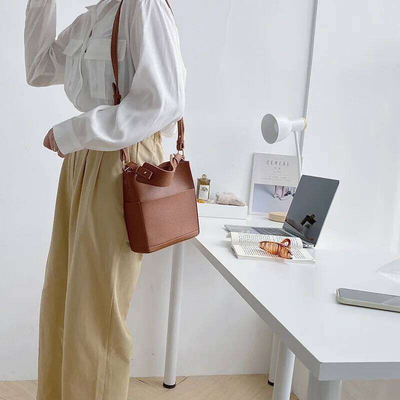 Jonlily Women PU Leather Shoulder Female Fashion Handbag Totes Small Bucket Crossbody Bag Casual Daybag Purse -Kg1576 251023 1025