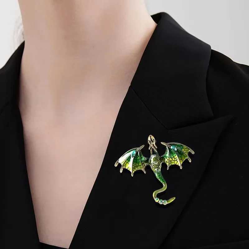 Stylish Cartoon Dragon Enamel Pin With Sparkling Crystal Set Creative Jewelry Lapel Badge Brooch For Friends Gift J251115