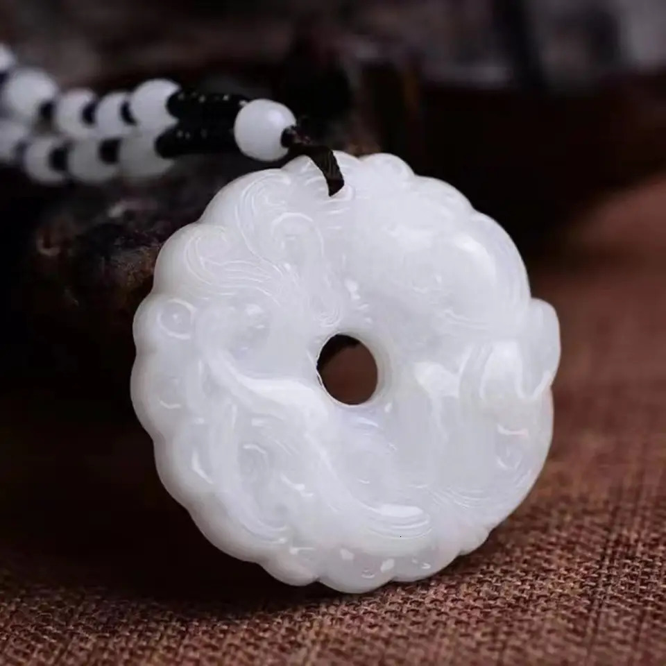 Green Jade HandCarved Dragon Hollow Jade Pendant Necklace Fashion Chinese Amulet Women ManS Lucky Necklace Jewelry Gift 251023