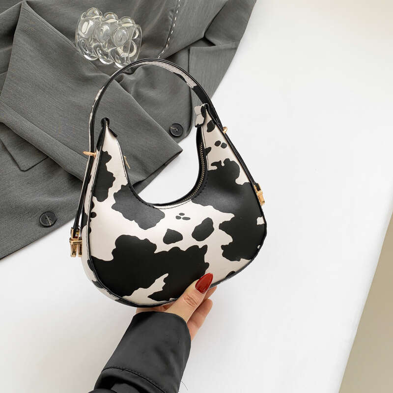Moon Underarm Trendy New Women's Casual Version Spring Personality Temperament Handheld Shoulder Bag