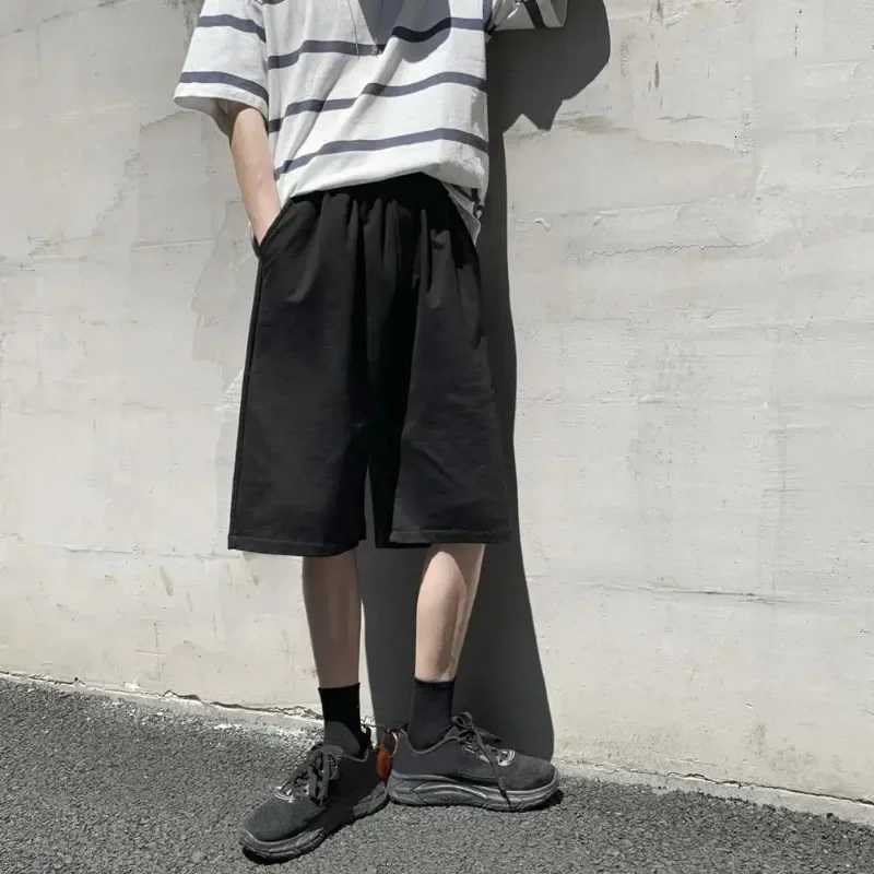 2024 New Men Baggy Sweatpants Shorts Straight Wide Casual Elastic Waist Black Gray Jogging Male Knee Length Short PantsXJ251025