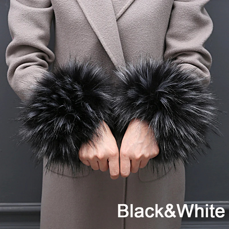 Faux Fur Cuffs Winter Wrist Arm Warmer For Women Thick Plush Oversleeve Windproof Cuffs Wristband Fake Sleeves Fluffy Gloves 251023