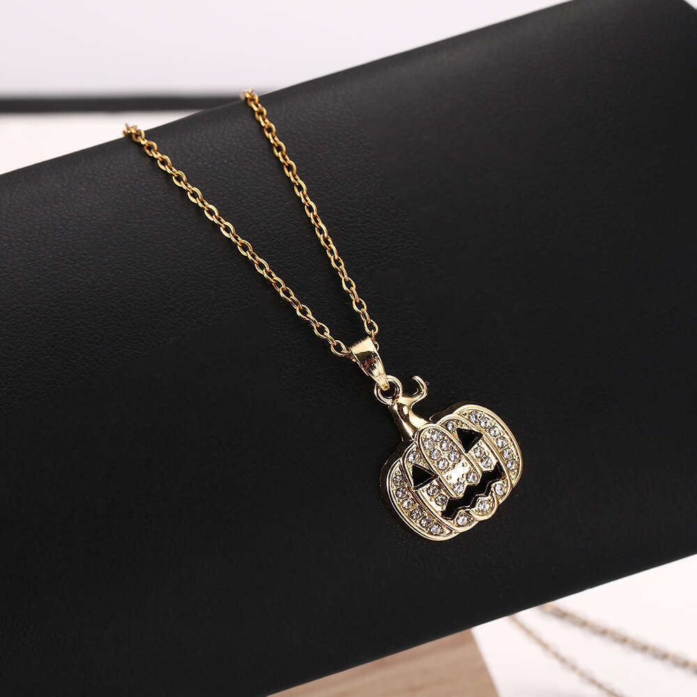 Cartoon Pumpkin Necklace for Women, High-End Halloween Necklace, Collarbone Chain, Niche Design Sense Jewelry