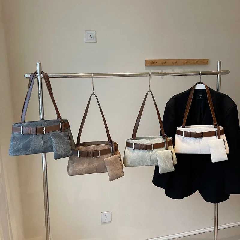 LEFTSIDE Small PU Leather Shoulder Bags for Women 2024 Winter Y2K Trend Female Fashion Underarm Bag Handbags and Purses Z251024