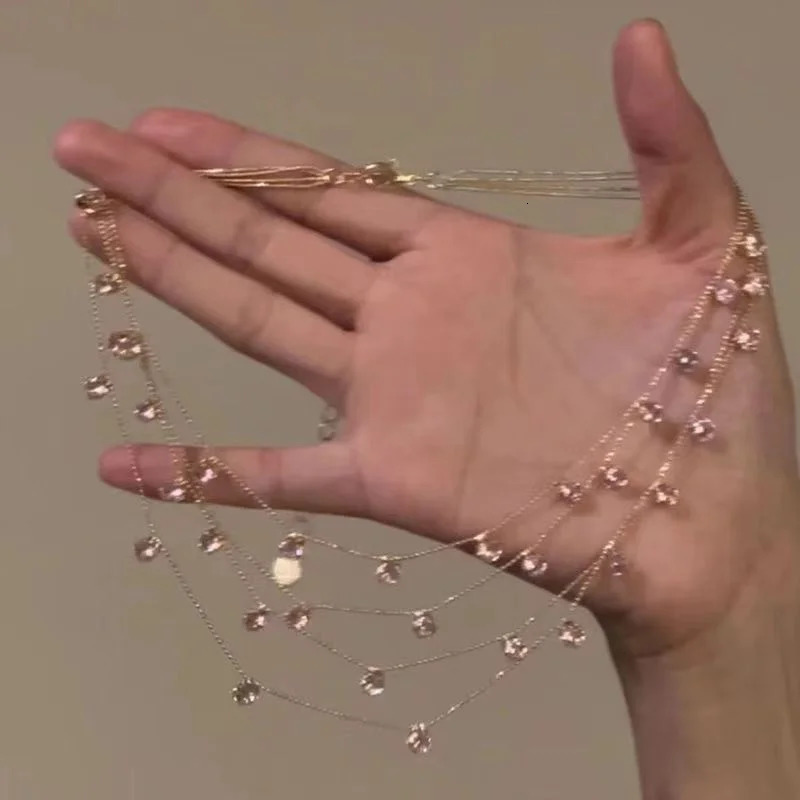 Multilayered Zircon Layer Necklace For Women Gentle Temperament Clavicle Chain Simple Jewelry 251016