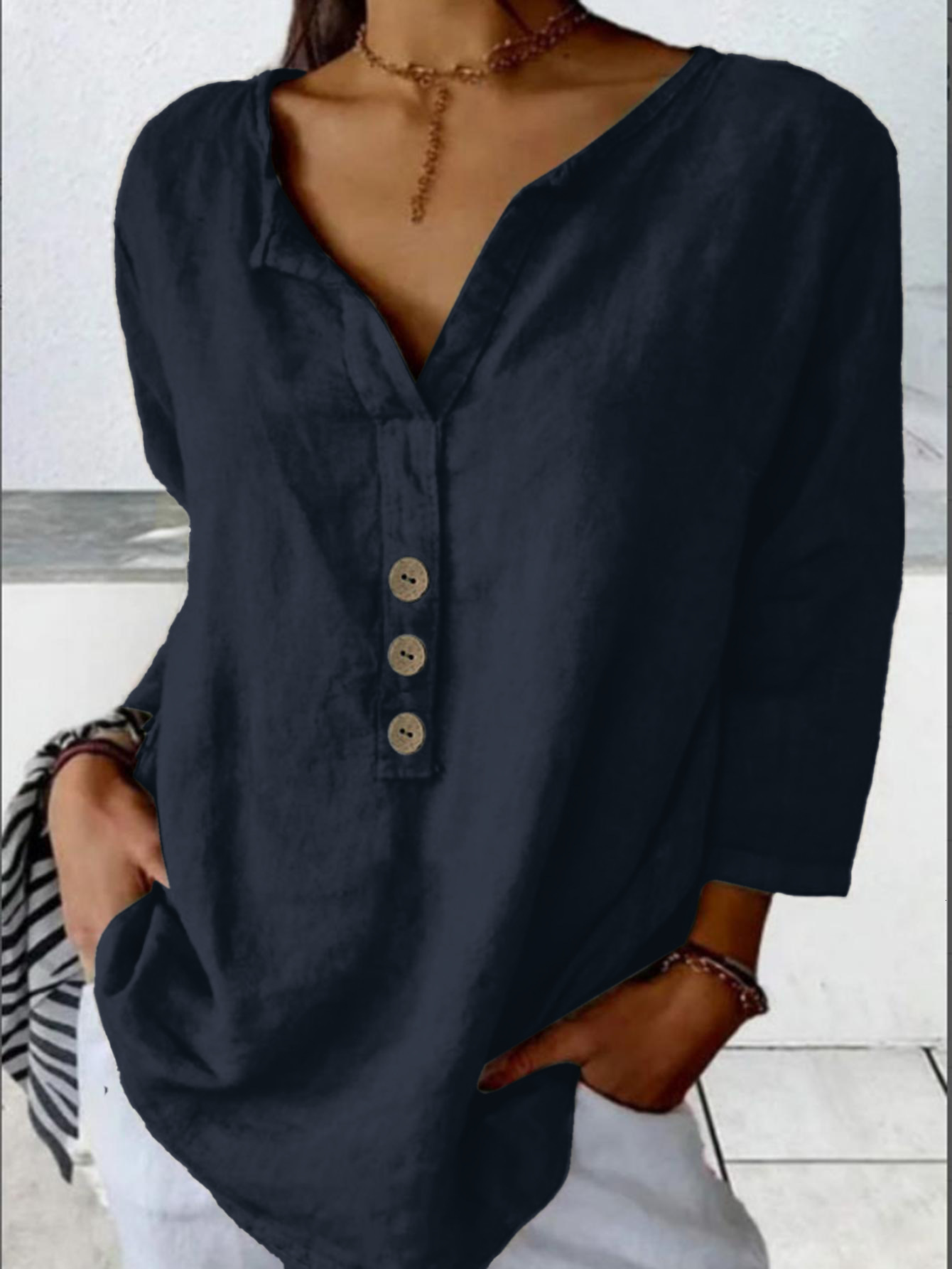 2025 New Womens Solid Color Button Casual Top Fashionable Textured Shirt for Women