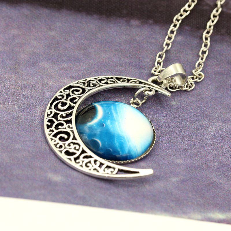 Hot Selling Starry Sky Moon Time Necklace Female Interstellar Travel Jewelry
