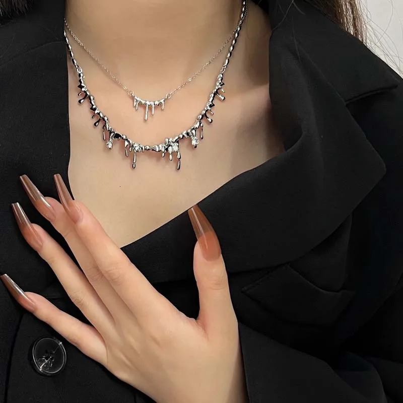 Fashion Metal Irregular Waterdrop Shape Pendant Necklaces for Women Gothic Hip Hop Clavicle Chain Chokers Statement Jewelry 251023