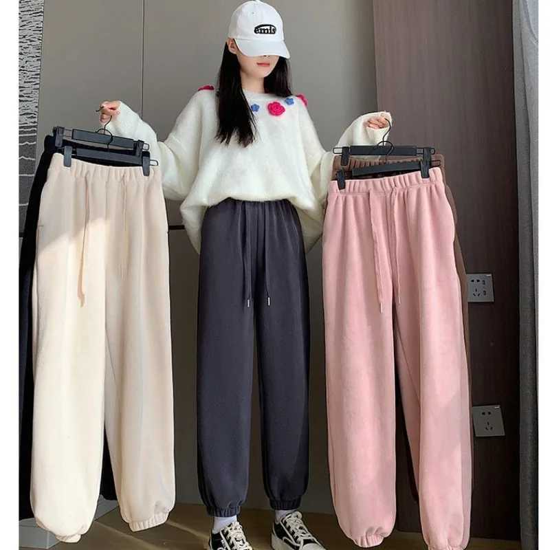 Winter Thick Warm Pants Women Velvet Elastic High Waist Sweatpants Jogger Casual Thick Sweatpants Windproof Pants For WomenT251025